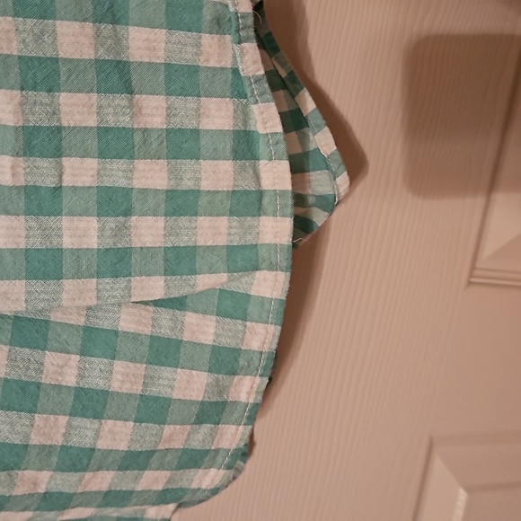 3/$15 - Green and White Checked Top - Picture 5 of 6
